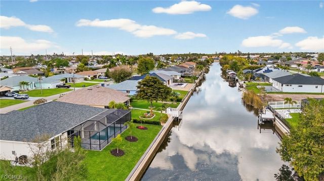 303 SE 1st PL, Cape Coral, FL 33990