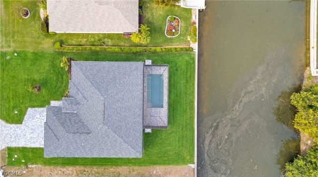 303 SE 1st PL, Cape Coral, FL 33990