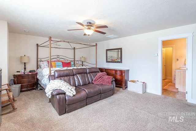 2820 W Paula Red, Kuna, ID 83634