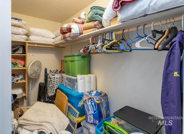 2820 W Paula Red, Kuna, ID 83634