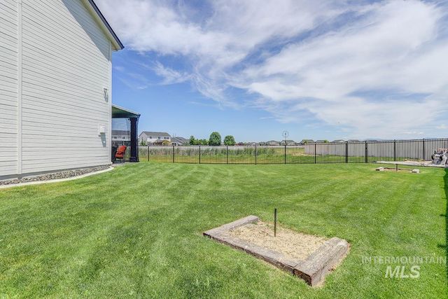 2820 W Paula Red, Kuna, ID 83634