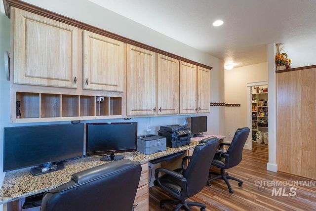 2820 W Paula Red, Kuna, ID 83634