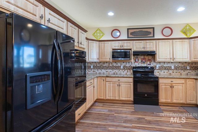 2820 W Paula Red, Kuna, ID 83634