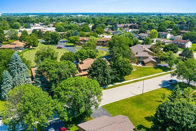 940 BABCOCK STREET #96, Neenah, WI 54956