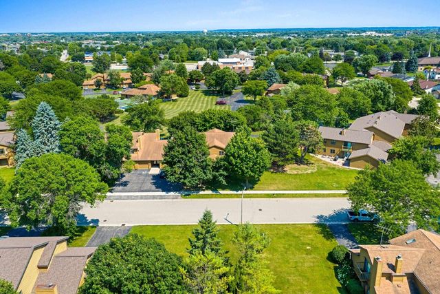 940 BABCOCK STREET #96, Neenah, WI 54956