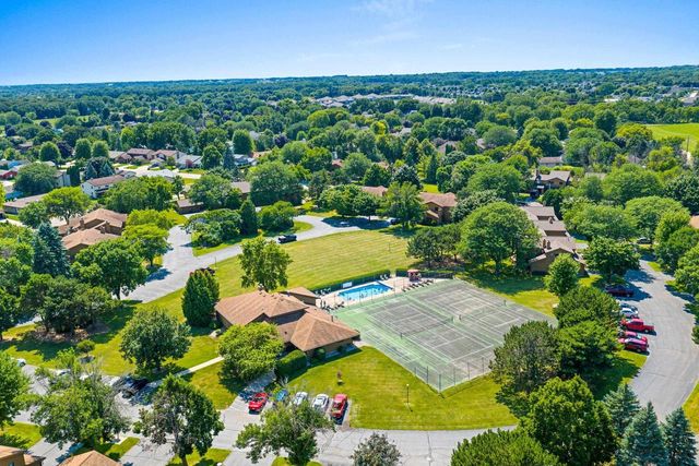 940 BABCOCK STREET #96, Neenah, WI 54956