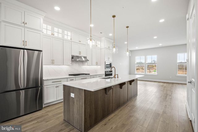 104 LIZABETTA LN, King Of Prussia, PA 19406