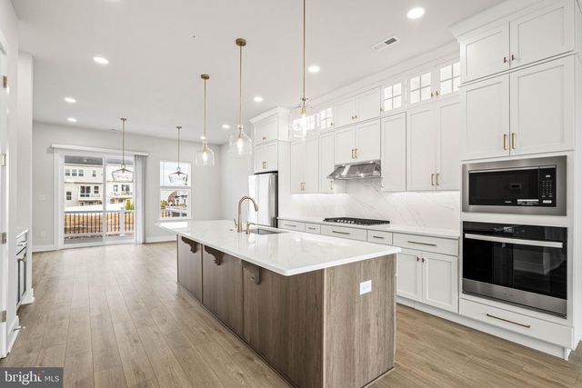 104 LIZABETTA LN, King Of Prussia, PA 19406