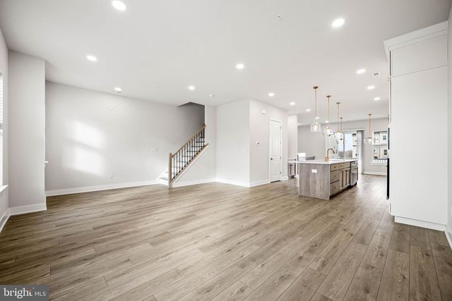 104 LIZABETTA LN, King Of Prussia, PA 19406