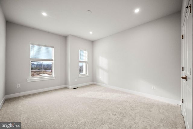 104 LIZABETTA LN, King Of Prussia, PA 19406