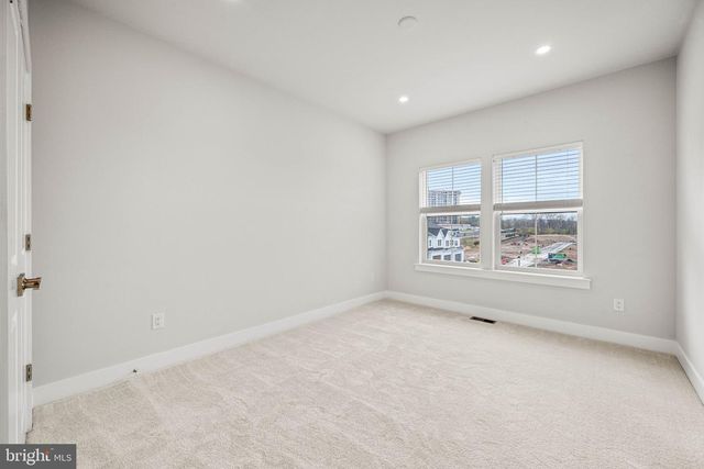 104 LIZABETTA LN, King Of Prussia, PA 19406