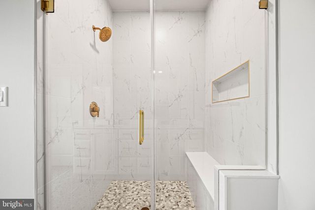 104 LIZABETTA LN, King Of Prussia, PA 19406