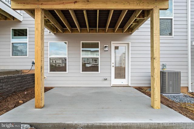 104 LIZABETTA LN, King Of Prussia, PA 19406