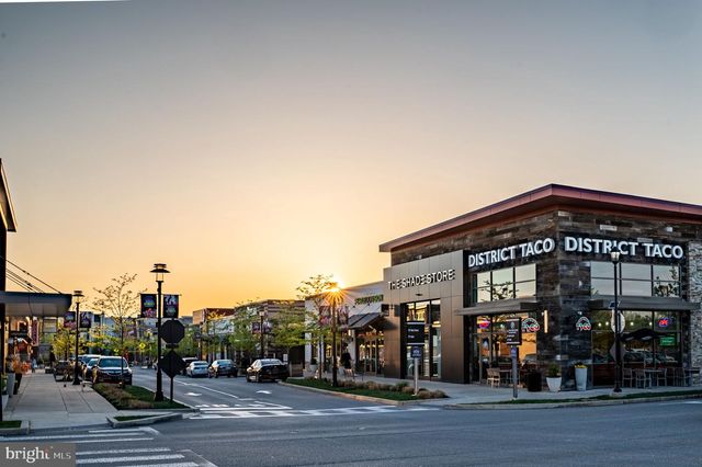 104 LIZABETTA LN, King Of Prussia, PA 19406