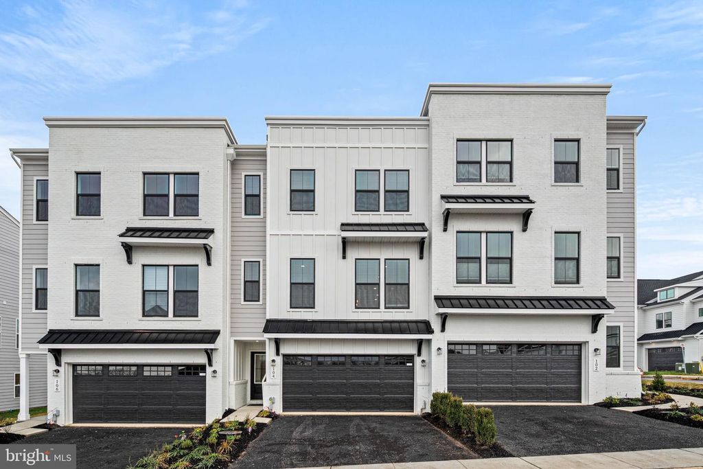 104 LIZABETTA LN, King Of Prussia, PA 19406