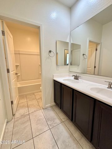 10231 W SOUTHGATE Avenue, Tolleson, AZ 85353