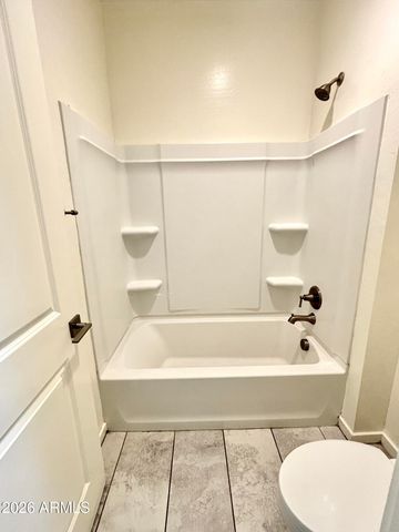 10231 W SOUTHGATE Avenue, Tolleson, AZ 85353