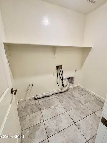 10231 W SOUTHGATE Avenue, Tolleson, AZ 85353