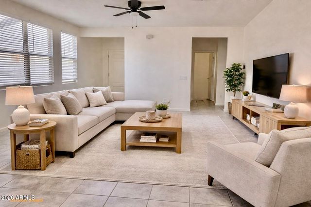 10231 W SOUTHGATE Avenue, Tolleson, AZ 85353