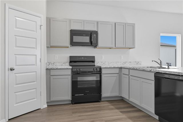 37733 W 208th Terrace, Edgerton, KS 66021