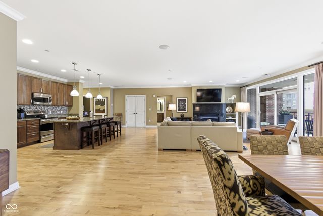 333 Massachusetts Avenue UNIT 303, Indianapolis, IN 46204