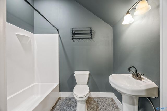 29 Knotting Hill Drive, Fayetteville, TN 37334