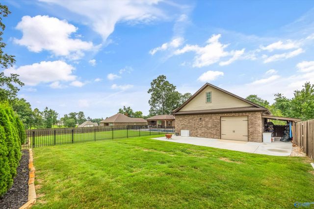 29 Knotting Hill Drive, Fayetteville, TN 37334