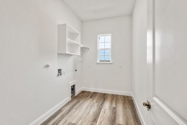 937 Cedar Street, Lavon, TX 75166