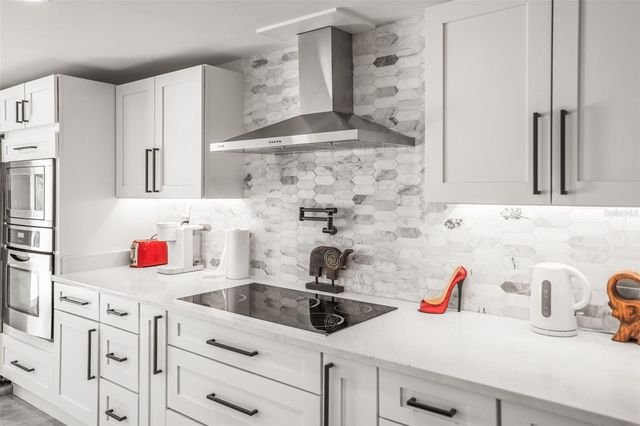 4327 HUNTINGTON STREET NE, St Petersburg, FL 33703