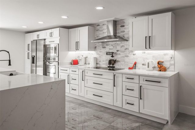 4327 HUNTINGTON STREET NE, St Petersburg, FL 33703