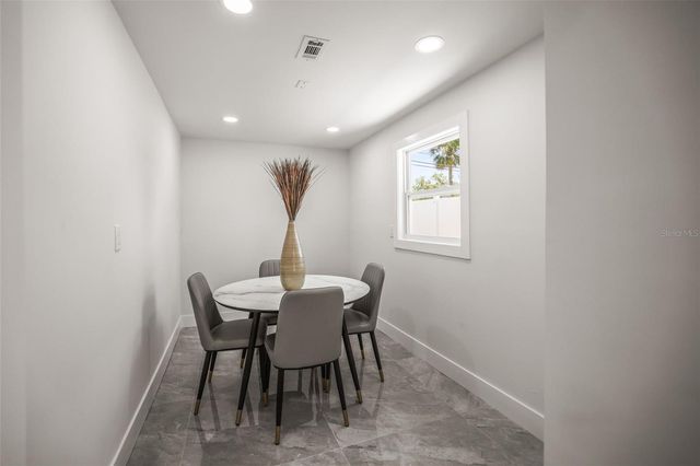 4327 HUNTINGTON STREET NE, St Petersburg, FL 33703