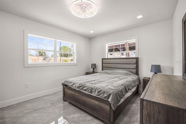 4327 HUNTINGTON STREET NE, St Petersburg, FL 33703