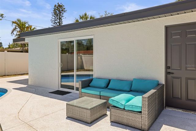 4327 HUNTINGTON STREET NE, St Petersburg, FL 33703