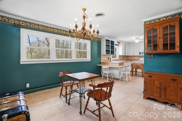 401 E End Avenue, Statesville, NC 28677