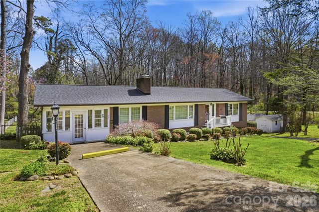 401 E End Avenue, Statesville, NC 28677