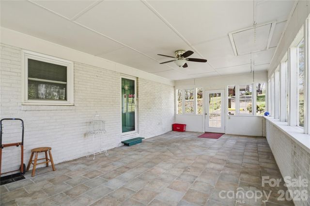 401 E End Avenue, Statesville, NC 28677