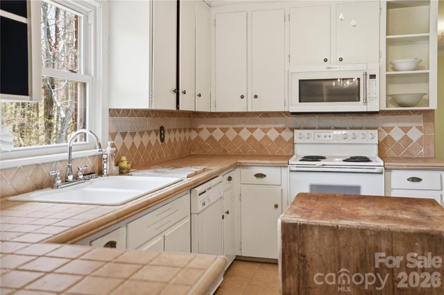 401 E End Avenue, Statesville, NC 28677