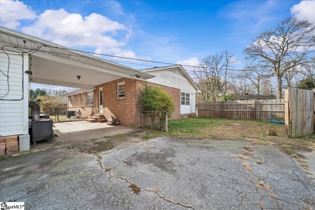 103 Quail Drive, Spartanburg, SC 29302