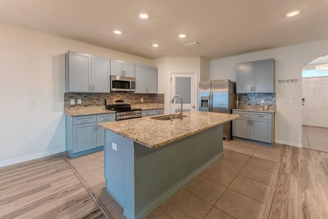 2942 NE 46TH AVENUE, Ocala, FL 34470