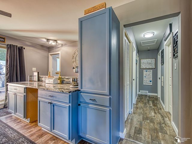 4843 Valley Road, Trenton, MI 48183