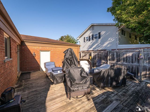 4843 Valley Road, Trenton, MI 48183