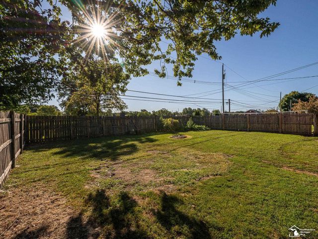 4843 Valley Road, Trenton, MI 48183