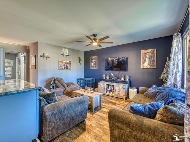 4843 Valley Road, Trenton, MI 48183