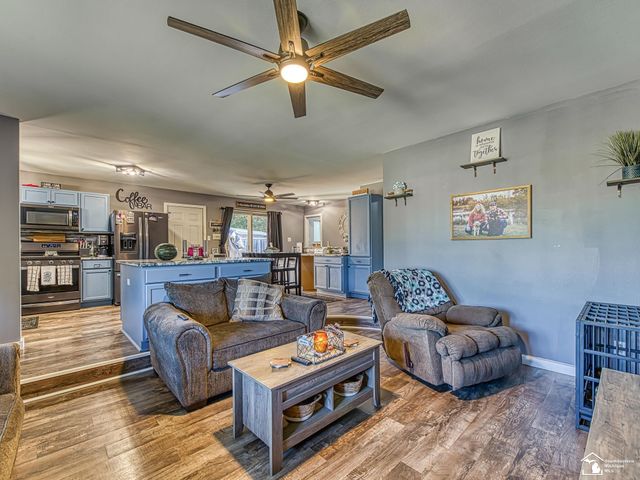 4843 Valley Road, Trenton, MI 48183