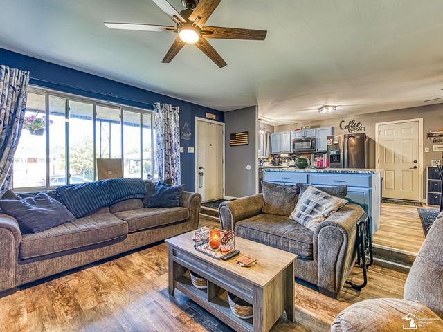 4843 Valley Road, Trenton, MI 48183