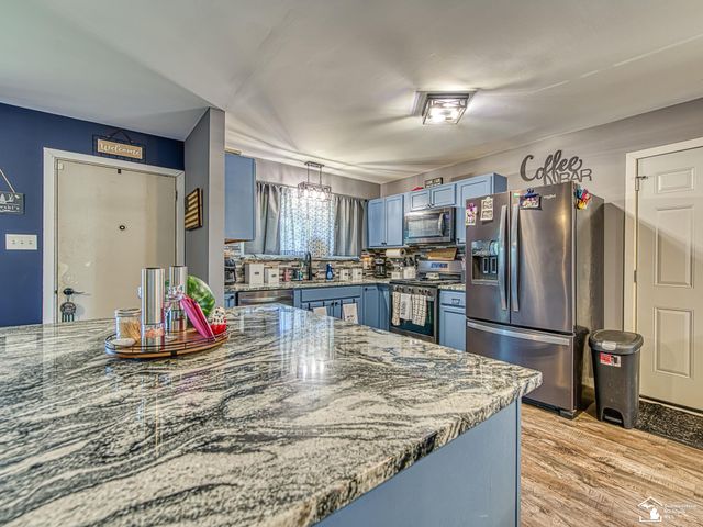 4843 Valley Road, Trenton, MI 48183