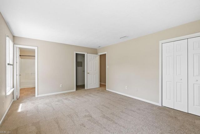 413 Creekwood DR, Chesapeake, VA 23323