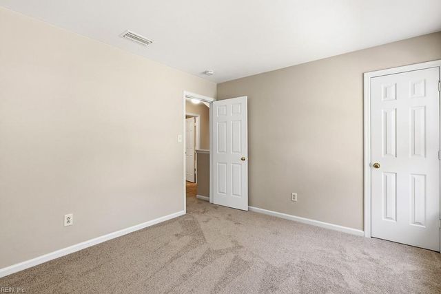 413 Creekwood DR, Chesapeake, VA 23323