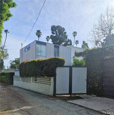 12217 Dorothy Street, Los Angeles, CA 90049