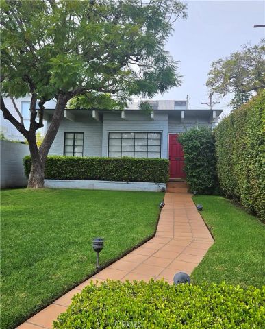 12217 Dorothy Street, Los Angeles, CA 90049